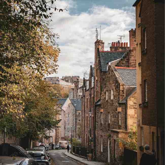  Discover Remarkable Edinburgh