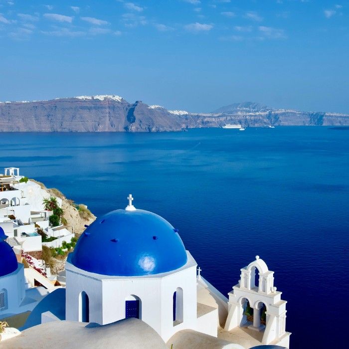 Cruise to Santorini