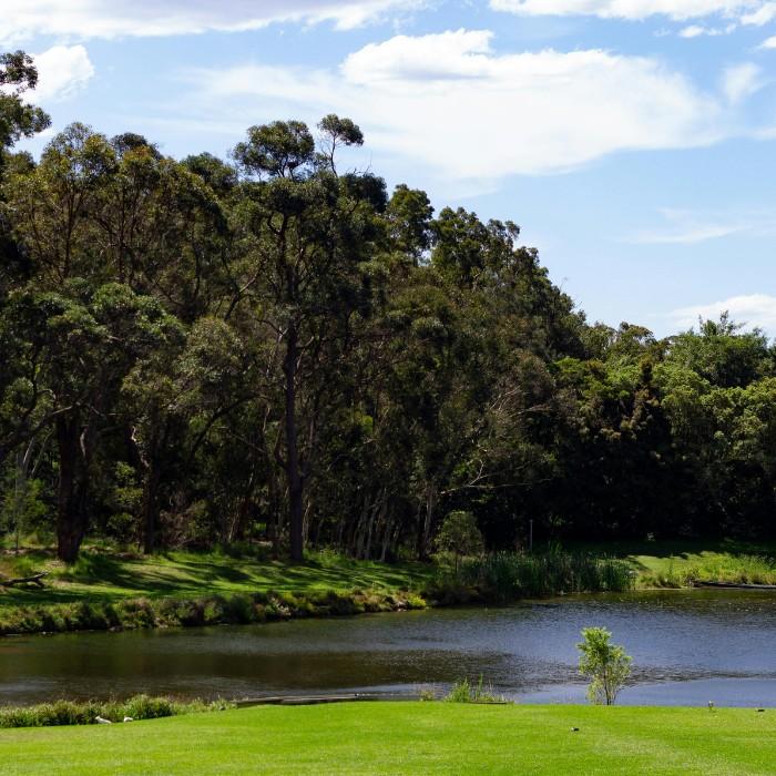 Strahan, Gateway to Macquarie Harbour